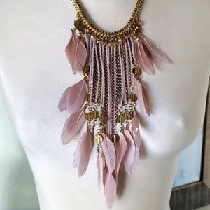 Gorgeous feathered necklace